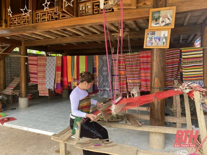 Phụ nữ huyện Bá Thước thay đổi nhận thức để làm chủ cuộc sống