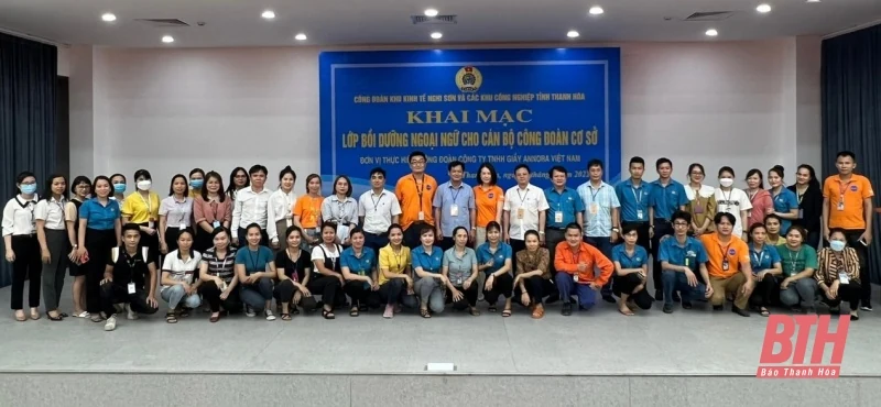 Nâng cao trình độ ngoại ngữ cho cán bộ công đoàn cơ sở Công ty TNHH Giầy Annora Việt Nam