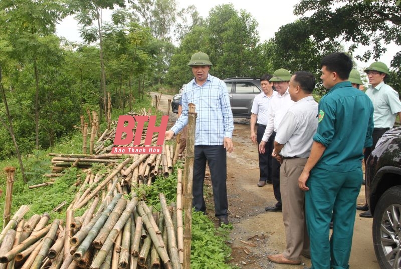 Phó Chủ tịch UBND tỉnh Lê Đức Giang kiểm tra thiệt hại do mưa lớn tại huyện Thọ Xuân