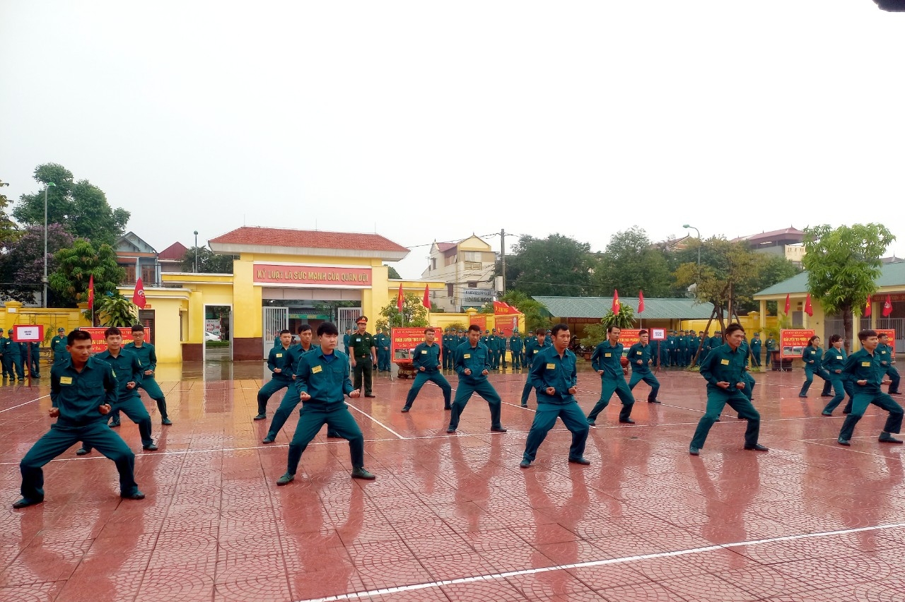Huyện Yên Định tổ chức Hội thao Trung đội dân quân cơ động
