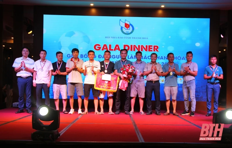 Giải bóng đá Người làm báo Thanh Hóa lần thứ V - Cúp Đông Á 2022 thành công tốt đẹp