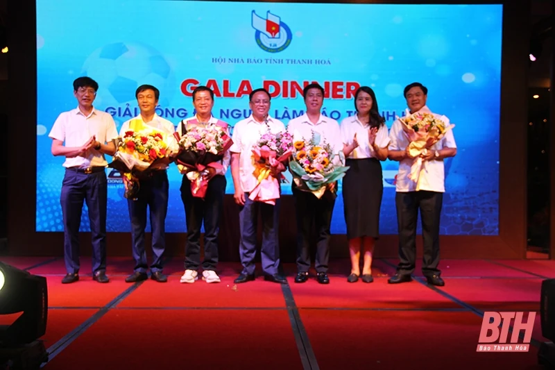Giải bóng đá Người làm báo Thanh Hóa lần thứ V - Cúp Đông Á 2022 thành công tốt đẹp
