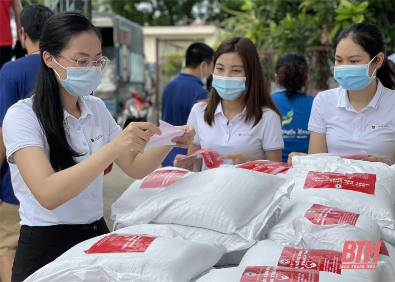 Nhân ngày gia đình Việt Nam (28-6): Xây dựng gia đình bình an, xã hội hạnh phúc