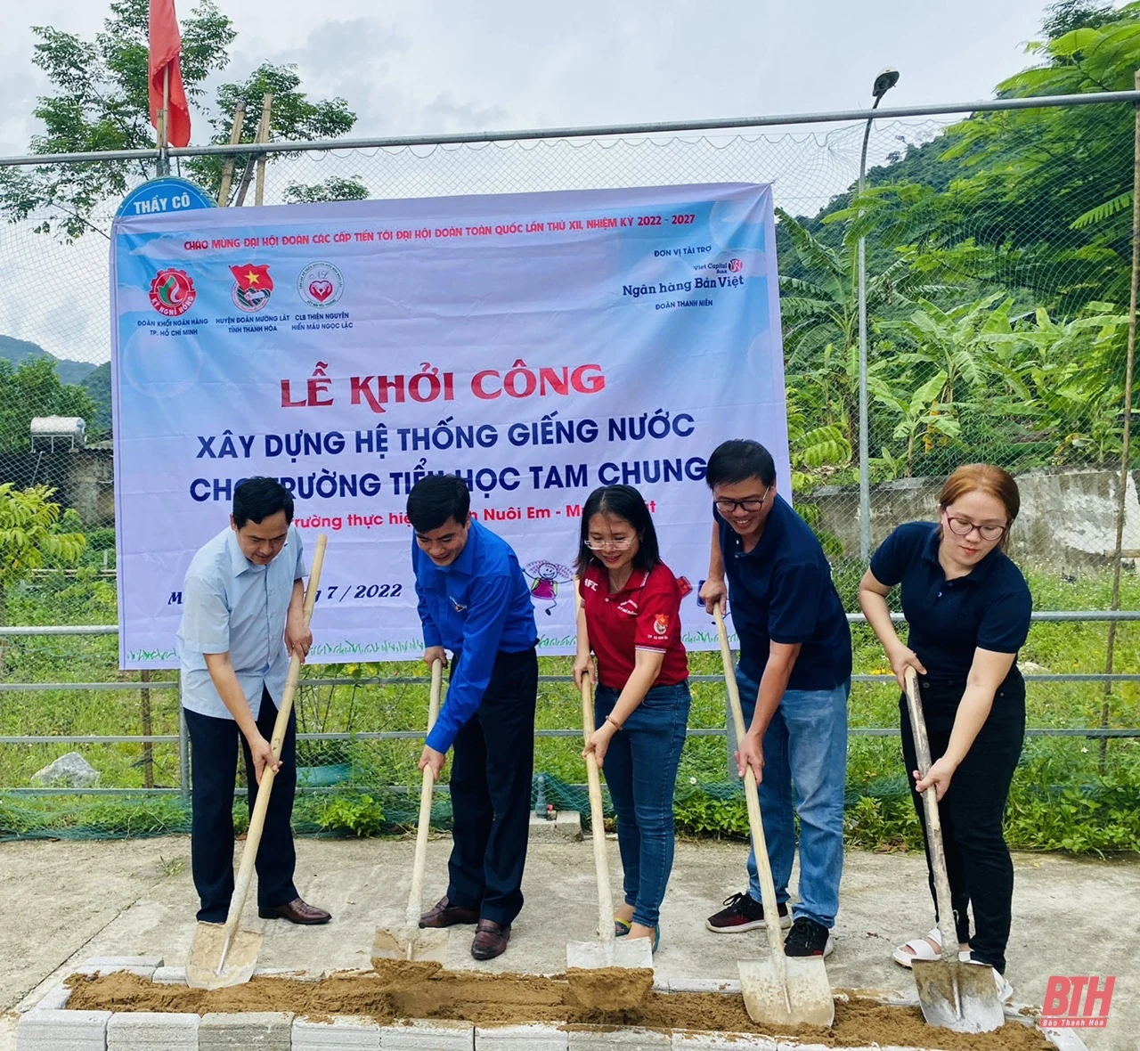 Hỗ trợ 100 tấn gạo cho người dân có hoàn cảnh khó khăn huyện Mường Lát