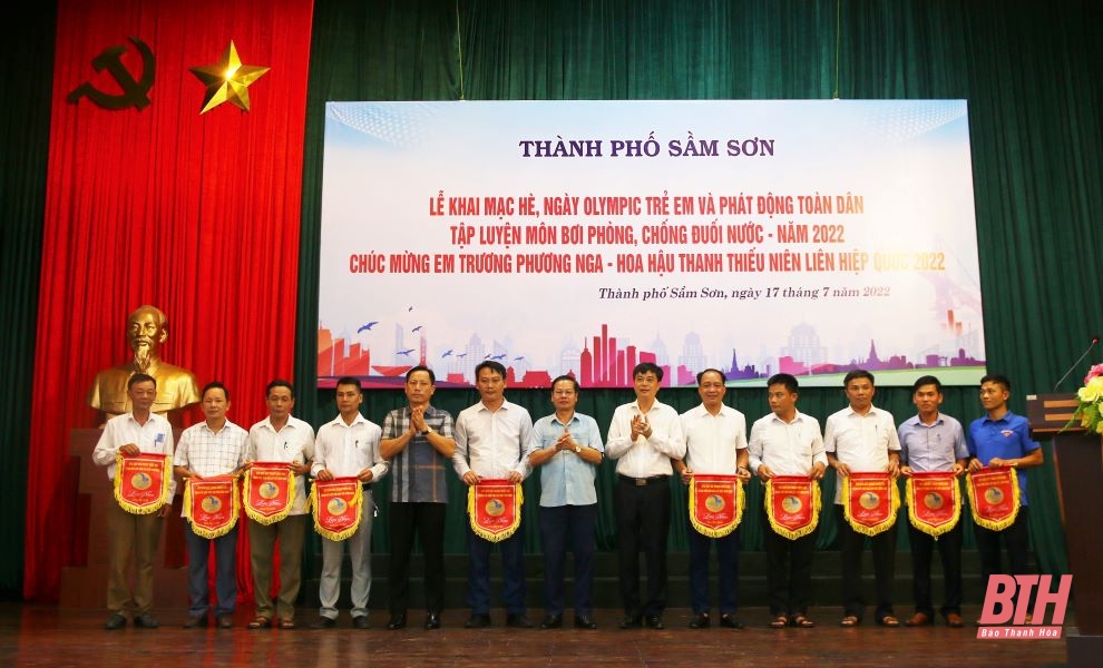 Khai mạc hè, ngày Olympic trẻ em và phát động toàn dân tập luyện môn bơi phòng, chống đuối nước