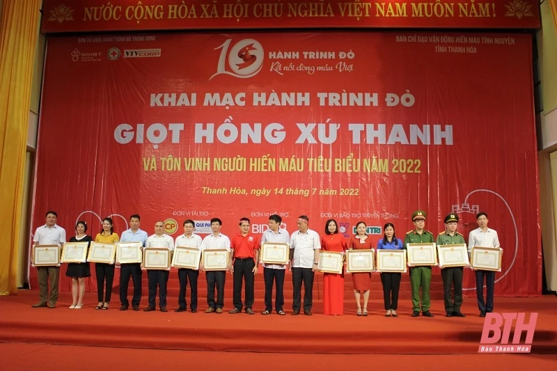 Khai mạc “Hành trình đỏ - Kết nối dòng máu Việt” lần thứ X tại Thanh Hóa và tôn vinh người hiến máu tiêu biểu năm 2022.
