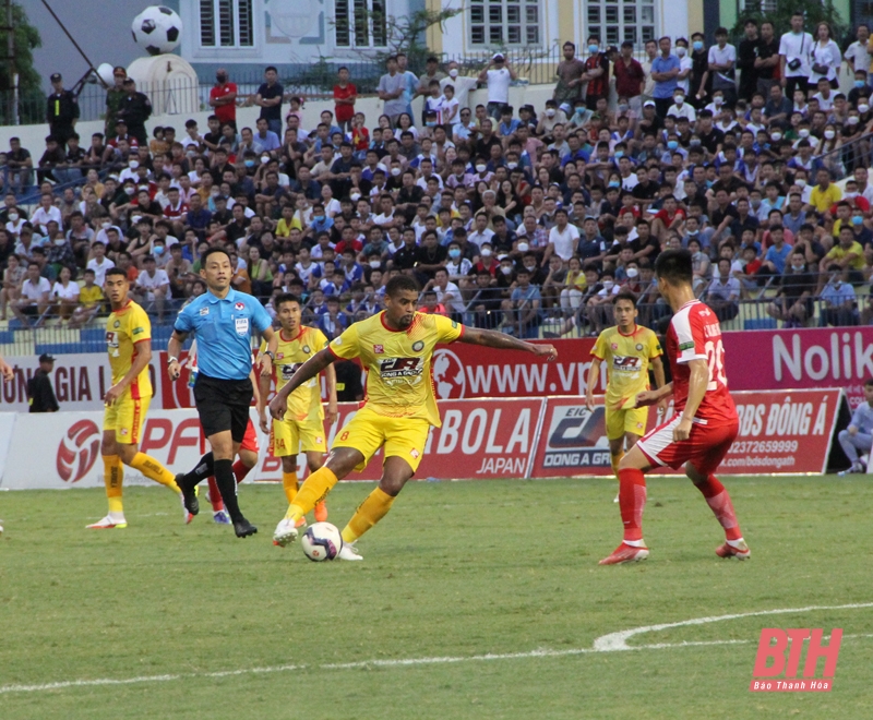 Khủng hoảng cầu thủ tấn công ở sân chơi V.League