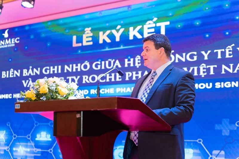 Vinmec hợp tác với Roche Pharma Việt Nam trong nghiên cứu và điều trị ung thư