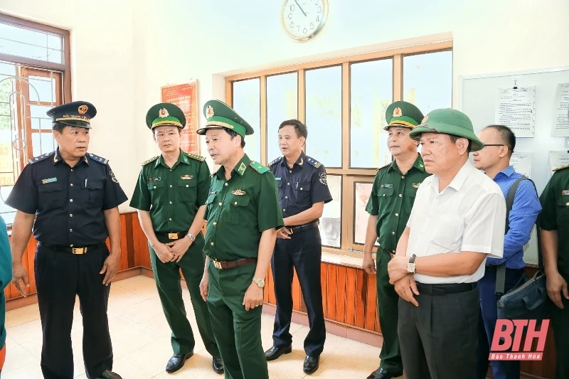 Đoàn công tác của Bộ Quốc phòng khảo sát cửa khẩu, lối mở tại tỉnh Thanh Hóa