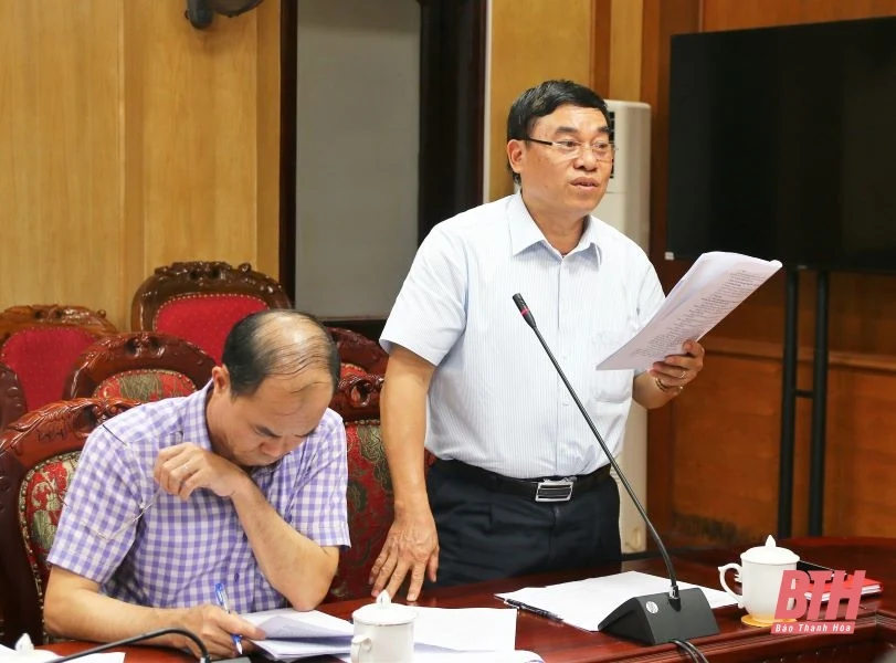 Phó Chủ tịch Thường trực UBND tỉnh Nguyễn Văn Thi nghe dự thảo Kế hoạch tổ chức các hoạt động kỷ niệm 60 năm thiết lập quan hệ ngoại giao Việt Nam-Lào