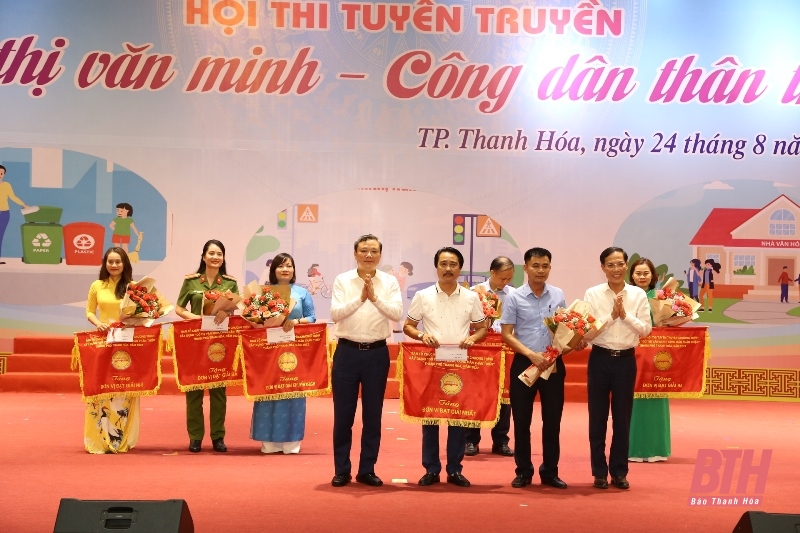 Chung kết Hội thi tuyên truyền “Đô thị văn minh, công dân thân thiện”