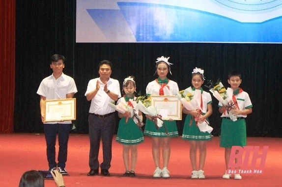 Thành phố Thanh Hóa tổng kết năm học 2021 - 2022, triển khai nhiệm vụ năm học 2022 - 2023
