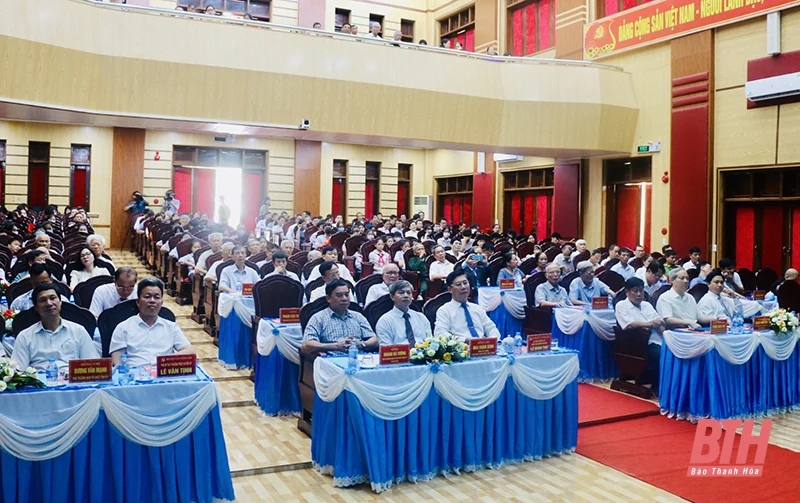 Công bố Nghị quyết về việc đặt tên đường, phố, công trình công cộng trên địa bàn thị trấn Vĩnh Lộc