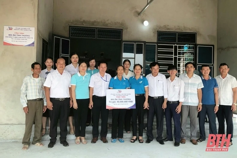 TYM Chi nhánh Thanh Hóa trao nhà “Mái ấm tình thương”, hỗ trợ công trình nông thôn mới và khám sức khỏe định kỳ cho thành viên