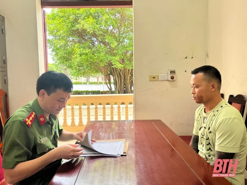 Khởi tố, bắt tạm giam 5 đối tượng bắt giữ người trái pháp luật