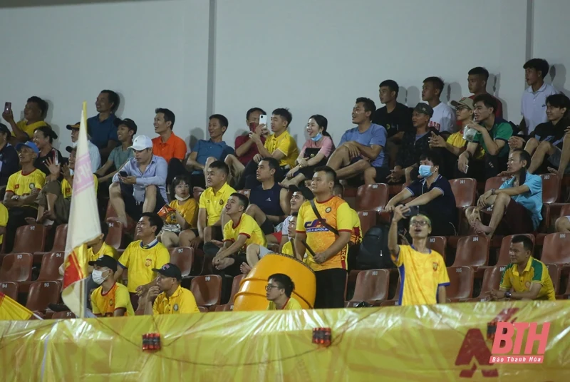 Thắng chủ nhà Sài Gòn, Đông Á Thanh Hóa vươn lên vị trí thứ 5