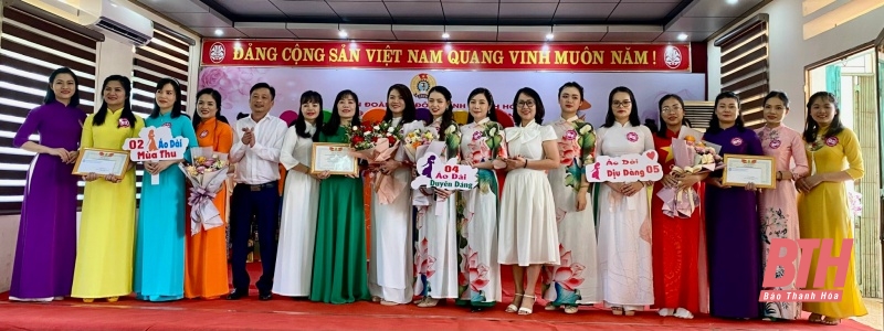 Sinh hoạt Câu lạc bộ nữ công nhân, viên chức, lao động với chủ đề “Yêu lắm áo dài ơi!”