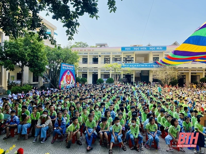 Đổi mới tiết sinh hoạt dưới cờ tại Trường Tiểu học Nguyễn Văn Trỗi