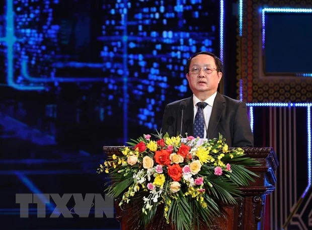 Phát triển khoa học và công nghệ là sự nghiệp của toàn Đảng, toàn dân