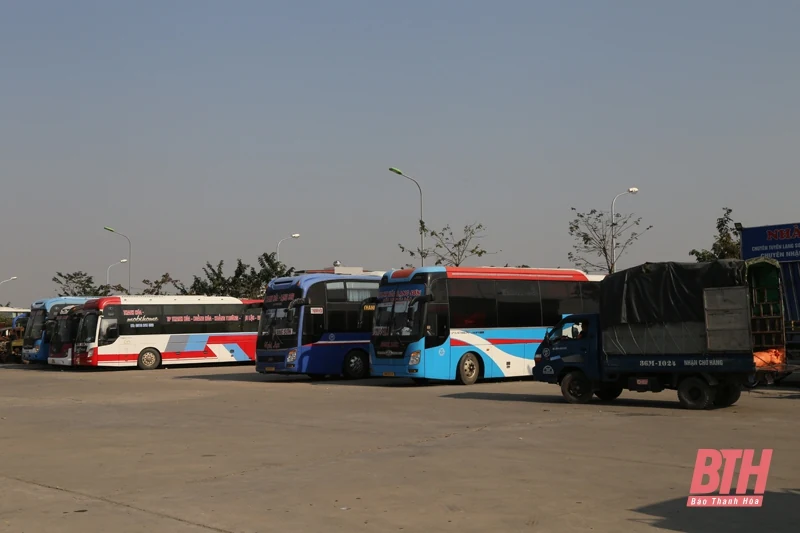 Tăng cường công tác quản lý vận tải hành khách những tháng cuối năm