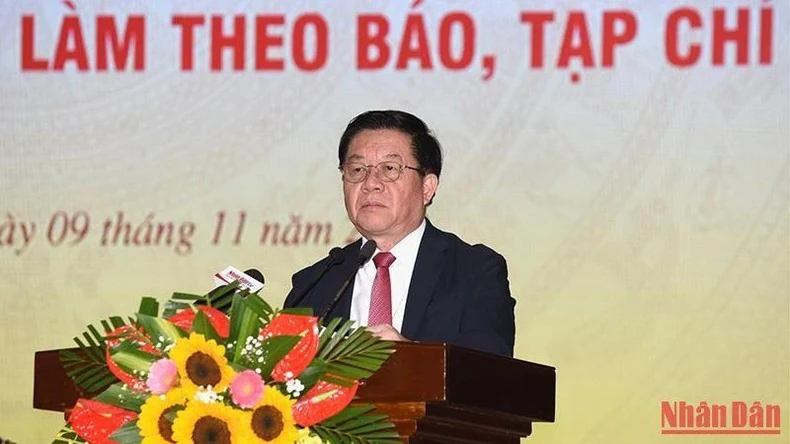 Tiếp tục đổi mới, nâng cao năng lực định hướng, hiệu quả tuyên truyền gắn với việc mua, đọc, làm theo báo, tạp chí của Đảng