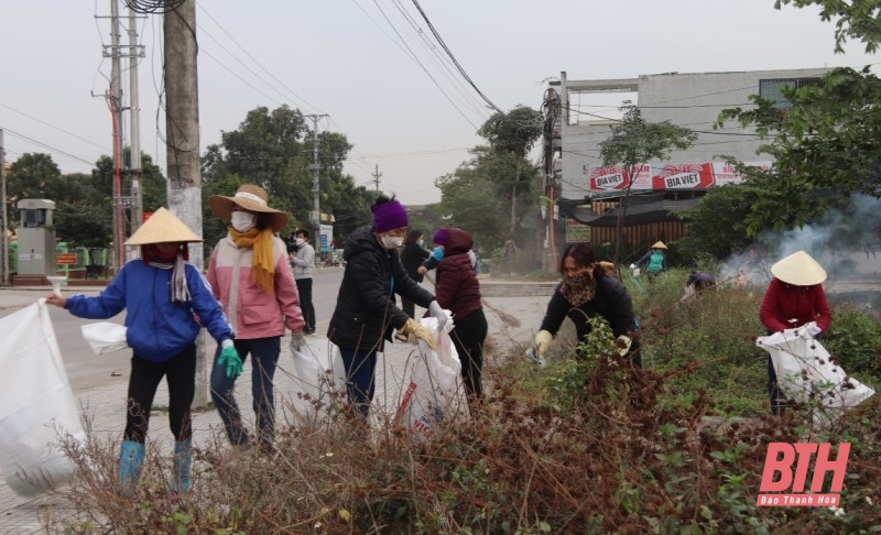 Hội LHPN TP Thanh Hóa chỉ đạo ra quân tổng dọn vệ sinh môi trường cuối tuần