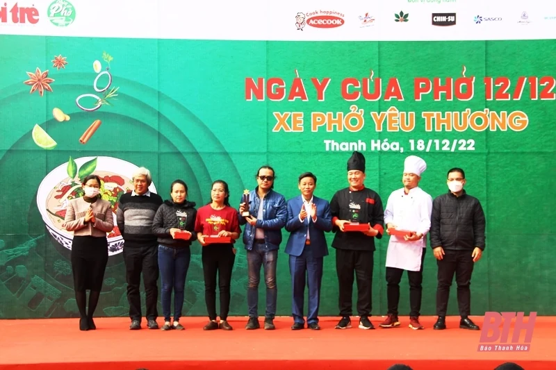 Chương trình thiện nguyện “Xe phở yêu thương cho trẻ em nghèo” ở huyện Thọ Xuân