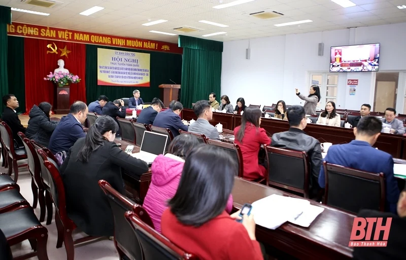Tiếp tục triển khai thực hiện tốt các qui định, chính sách về công tác dân tộc