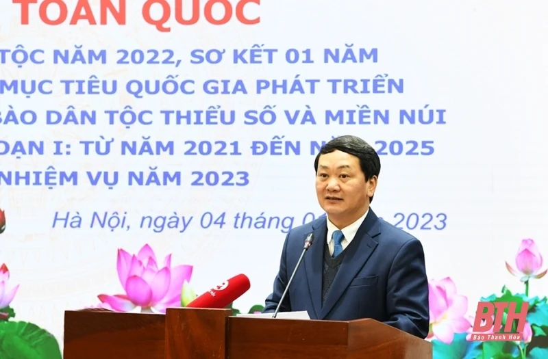 Tiếp tục triển khai thực hiện tốt các qui định, chính sách về công tác dân tộc