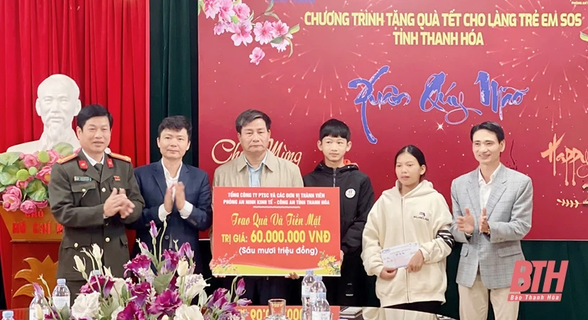 Thăm, tặng quà các đối tượng có hoàn cảnh khó khăn tại Trung tâm bảo trợ số 2 và Làng trẻ em SOS