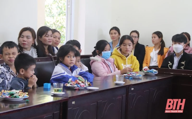 Chương trình “ Tết sum vầy - kết nối yêu thương” tại huyện Ngọc Lặc 