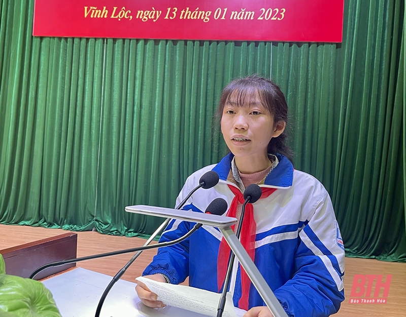 Vĩnh Lộc: Tuyên dương và trao thưởng cho 137 học sinh, giáo viên có học sinh đoạt giải cấp tỉnh năm học 2022-2023