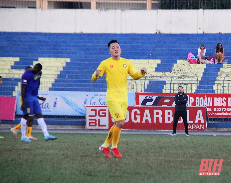 Tân binh Bruno Cantanhede tỏa sáng, Đông Á Thanh Hóa ngược dòng đánh bại Sông Lam Nghệ An