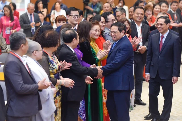 Thủ tướng: Đưa Việt Nam đến gần hơn với thế giới và mang thế giới đến gần hơn với Việt Nam