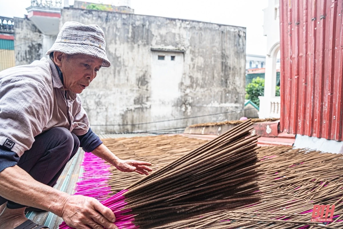 Nghề làm hương - một nét đẹp văn hóa truyền thống dịp Tết đến xuân về