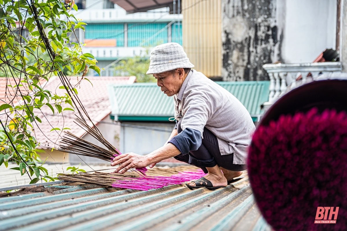 Nghề làm hương - một nét đẹp văn hóa truyền thống dịp Tết đến xuân về