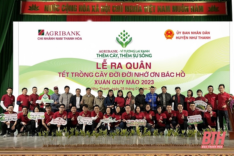 Agribank Nam Thanh Hóa tổ chức Tết trồng cây vì tương lai xanh