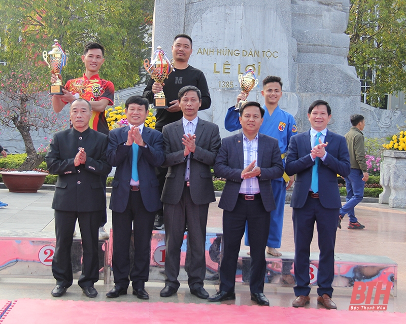 Tưng bừng Hội diễn các CLB Vovinam tỉnh Thanh Hóa lần thứ VIII 