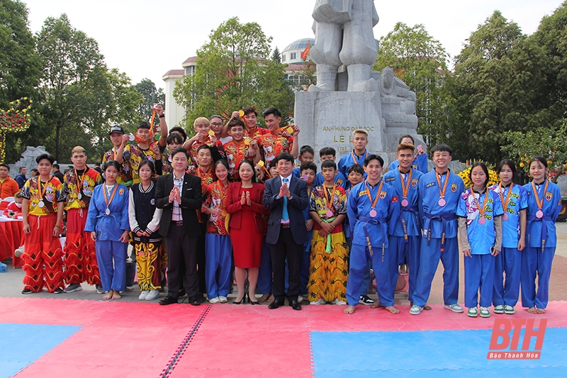 Tưng bừng Hội diễn các CLB Vovinam tỉnh Thanh Hóa lần thứ VIII 