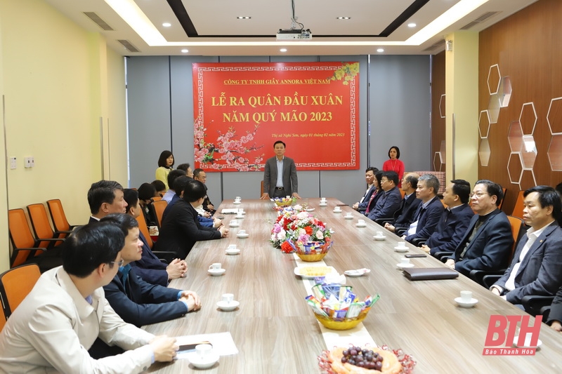 Bí thư Tỉnh ủy Đỗ Trọng Hưng dự lễ ra quân sản xuất đầu xuân tại Khu kinh tế Nghi Sơn