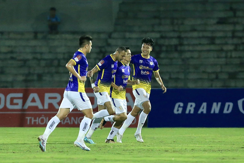 HLV Veliazar Popov: Đông Á Thanh Hóa quyết thắng trên sân Hàng Đẫy