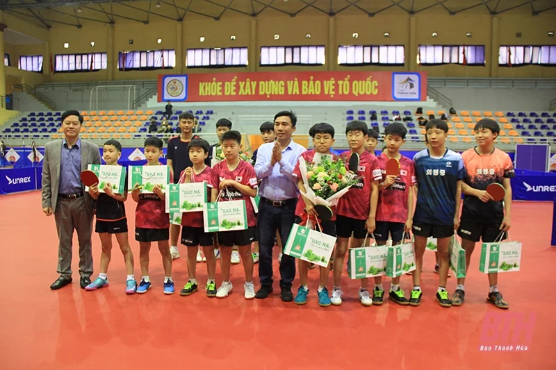 Giao lưu thi đấu các đội tuyển bóng bàn trẻ Busan - Hàn Quốc, Việt Nam và Thanh Hóa