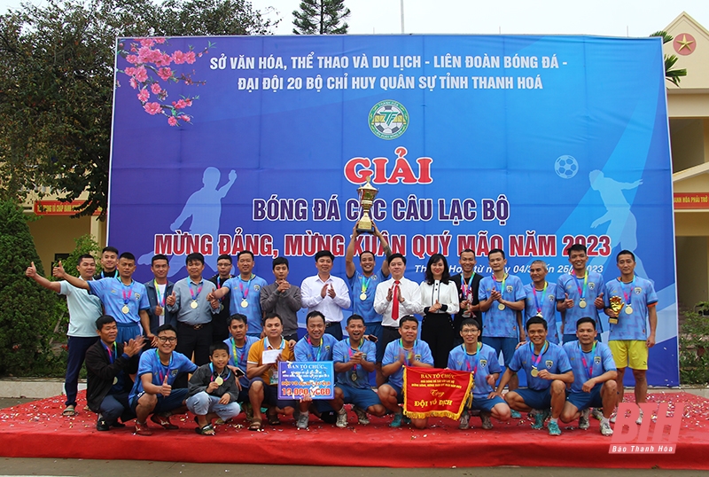 Đội Hoàng Thạch vô địch Giải bóng đá các CLB tỉnh Thanh Hóa “Mừng Đảng, mừng Xuân Quý Mão” 2023
