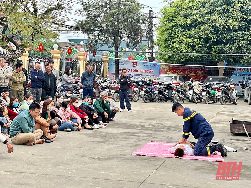 Huấn luyện nghiệp vụ PCCC và CNCH chuyên sâu cho lực lượng dân phòng