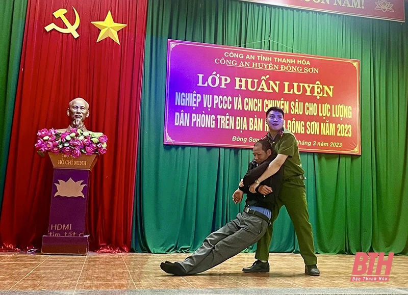 Huấn luyện nghiệp vụ PCCC và CNCH chuyên sâu cho lực lượng dân phòng