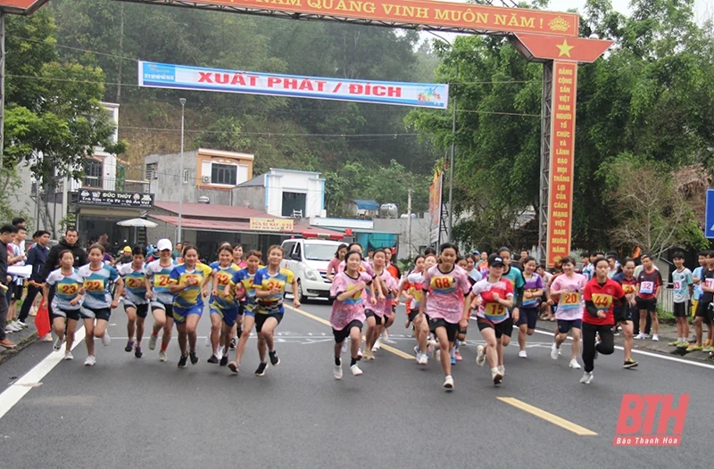 Lang Chánh: Hơn 200 người tham gia Ngày chạy Olympic “Vì sức khỏe toàn dân