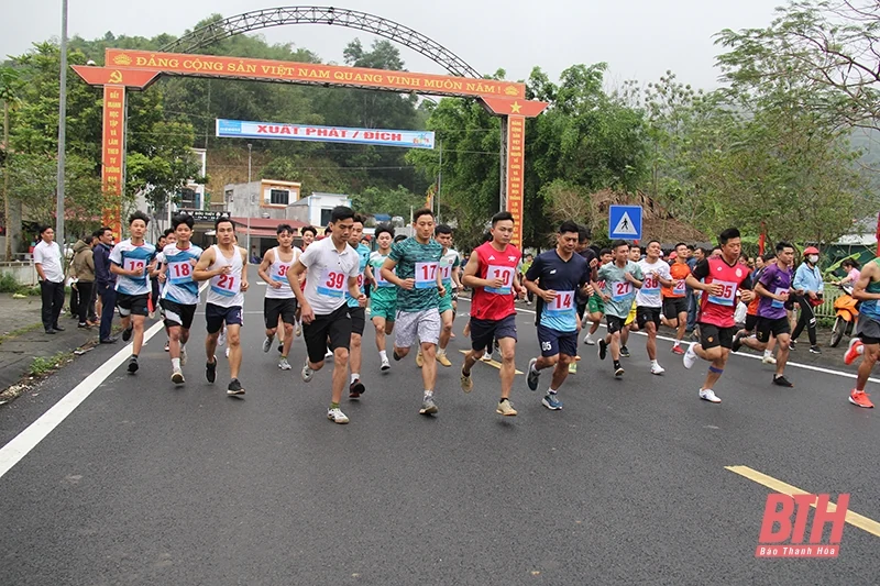 Lang Chánh: Hơn 200 người tham gia Ngày chạy Olympic “Vì sức khỏe toàn dân