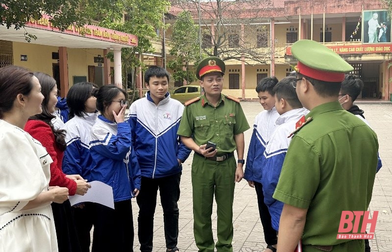 Tuyên truyền, phòng ngừa và ngăn chặn tình trạng học sinh, sinh viên sử dụng chất gây nghiện