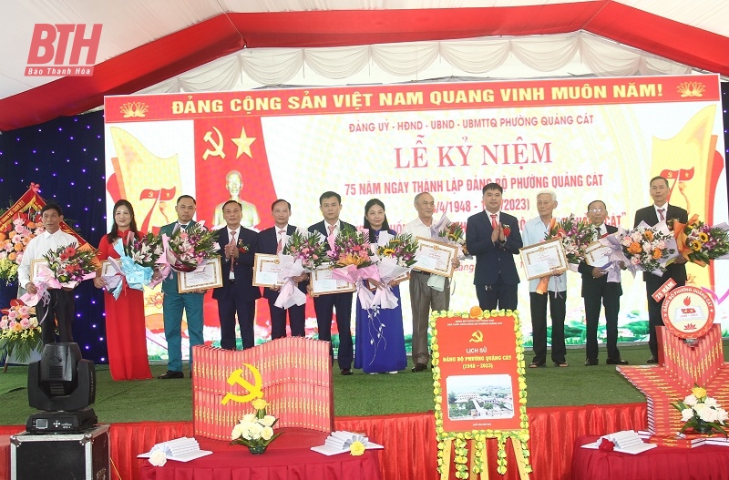 Đảng bộ phường Quảng Cát kỷ niệm 75 năm ngày thành lập