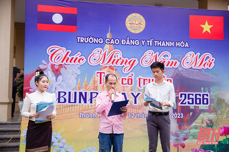 Lưu học sinh Lào tại Trường Cao đẳng Y tế Thanh Hóa đón Tết cổ truyền Bunpimay